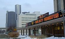 Trübe Aussichten - hinten die GM-Hauptverwaltung in Detroit und davor das Gebäude der Autoarbeiter-Gewerkschaft. Foto: UnitedPictures